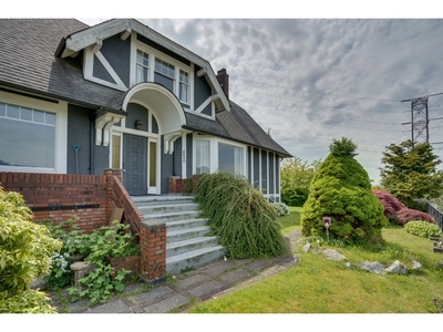 Beautiful 5 Bedroom House In Burnaby with VIEWS!! | 650 North Boundary Road, Burnaby