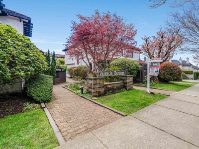 3 225 W 15TH STREET North Vancouver