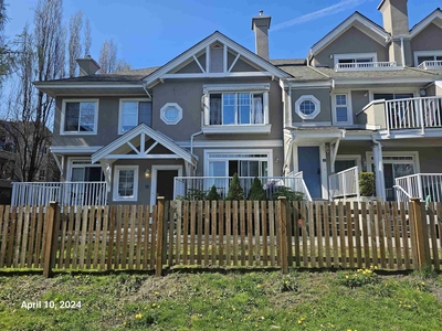 54 2422 HAWTHORNE AVENUE Port Coquitlam