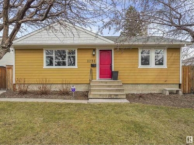 House For Sale In Gold Bar, Edmonton, Alberta