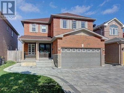 House For Sale In L'Amoureaux, Toronto, Ontario