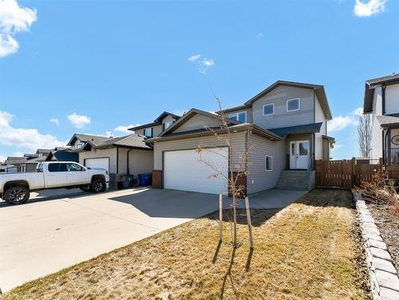 House For Sale In South Vista Heights, Medicine Hat, Alberta