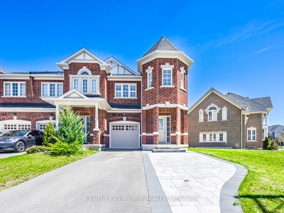108 Whitefoot Cres
