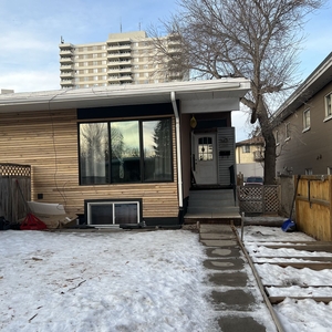 Calgary Pet Friendly Room For Rent For Rent | Kingsland | NOVEMBER 1st . Fully Furnished