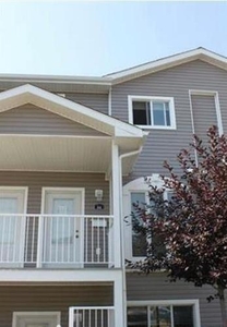 Townhouse For Sale In Southlands, Medicine Hat, Alberta
