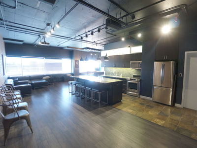Edmonton Pet Friendly Condo Unit For Rent | Downtown | FURNISHED Luxurious New York-Style Loft