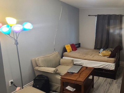 Private/Shared Furnished Room for Rent in Brampton