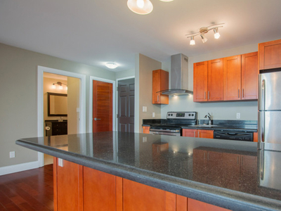 Stunning 2 Bedroom Riverstone Unit for Rent