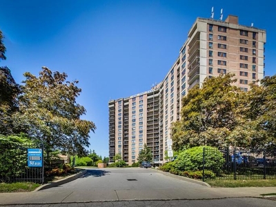 2 Bedroom Apartment Unit Etobicoke ON For Rent At 2500