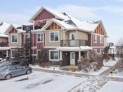Calgary Pet Friendly Townhouse For Rent | West Springs | 2 Bed 2 Bath Home