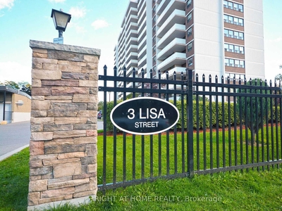 Condo/Apartment for sale, 302 - 3 Lisa St N, in Brampton, Canada
