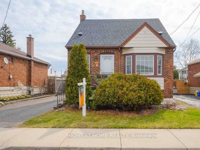 House for rent, 73 East 11th St, in Hamilton, Canada