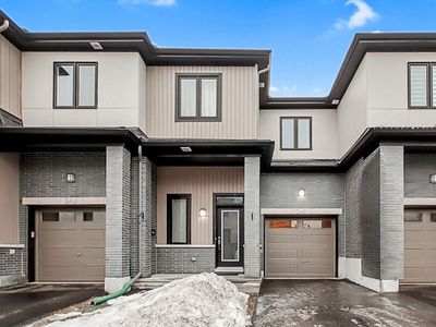 Modern Executive Townhome Rental in Monahan
