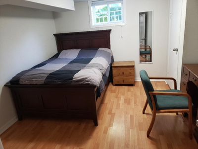 Furnished room in Scarborough!!