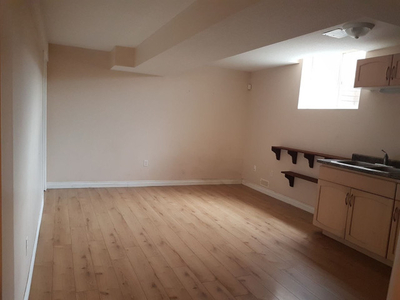 Spacious 2 bedroom basement apartment available May 1st