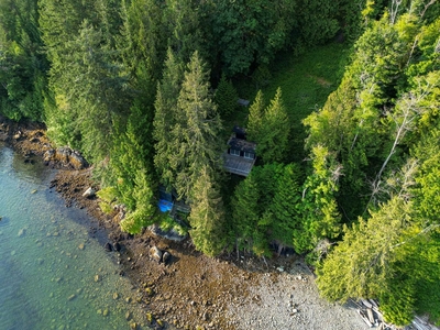 Single-Family in Keats Island, British Columbia