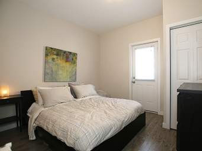 14 - 178 Clarence - 1 Bedroom - Byward Market - Amazing location