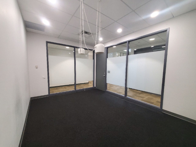 183 SF OFFICE - $499/MONTH