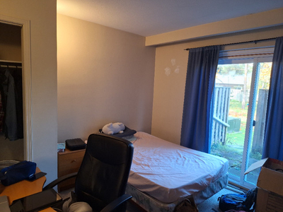 3 Beds 1 Bath Sublet Summer 2024 (Single room available)