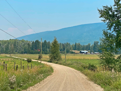 472 ACRE GUEST RANCH FOR SALE IN WELLS GRAY PARK!
