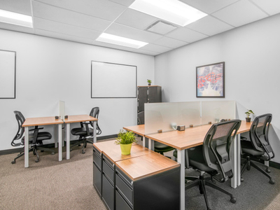 All-inclusive access to professional office space for 5 persons