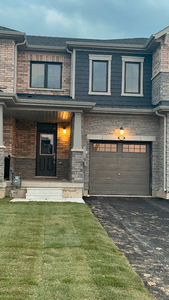 Brandnew townhouse 3 bedrooms 2.5 bathrooms for lease in Thorold