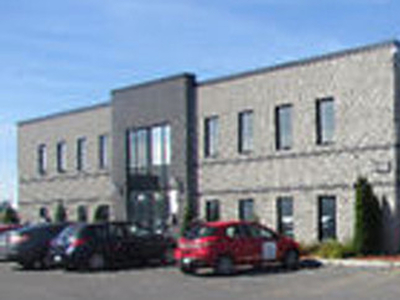 Brossard - Small office for rent near Dix/30 Brossard