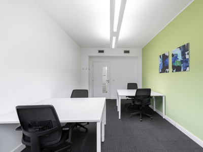 Find office space in Allstate for 4 persons with everything take