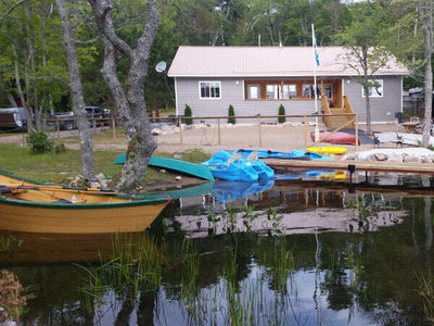“LAKE FRONT HOUSE “RHODIE’S REST rental Zwickers lake anna.co