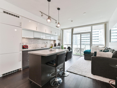 Stylish 1-Bedroom Condo with Den in Downtown Toronto