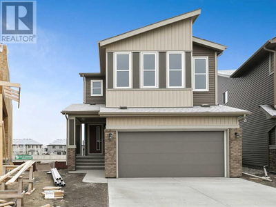 1217 Chinook Gate Bay SW Airdrie, Alberta