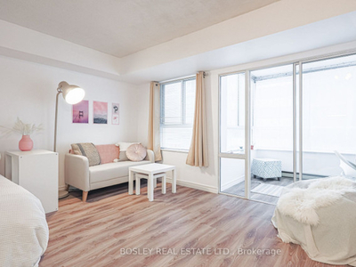 Bay & Gerrard with 1 Bdrm 1 Bth