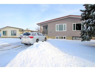 House For Sale In Normandeau, Red Deer, Alberta