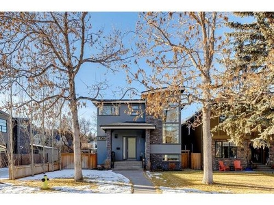 House For Sale In Parkdale, Calgary, Alberta