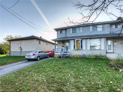 Semi Detached in Kitchener For Sale!!