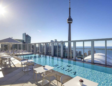 Rent: Furnished Apartment Downtown Toronto w/CN View + Pool