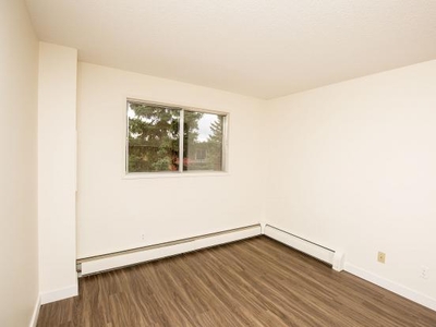 2 Bedroom Apartment Unit Grande Prairie AB For Rent At 1379