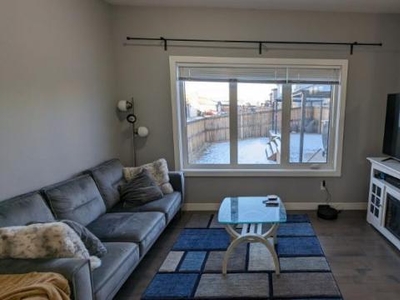 4 Bedroom Apartment Unit Edmonton AB For Rent At 2100