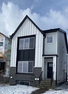Calgary Pet Friendly Main Floor For Rent | Rangeview | Just Completed 3 Bedroom Home