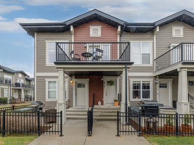 Calgary Pet Friendly Townhouse For Rent | Cranston | Cozy Townhouse 10 Minutes from