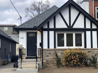 Toronto Pet Friendly Main Floor For Rent | Main Floor Bungalow with Backyard