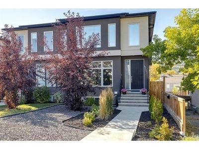 House For Sale In Montgomery, Calgary, Alberta