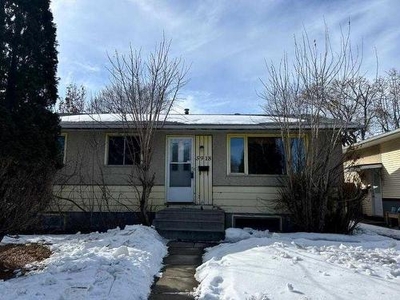 House For Sale In Riverside Meadows, Red Deer, Alberta