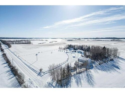 House For Sale In Rural Red Deer County, Alberta