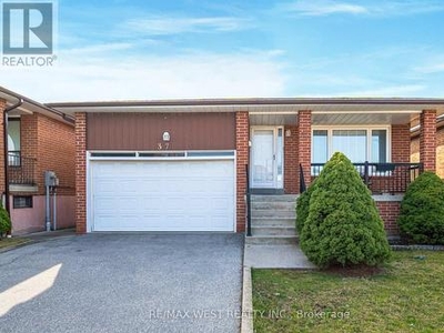 House For Sale In Smithfield, Toronto, Ontario