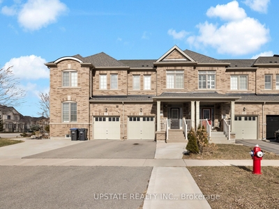 49 Lady Evelyn Cres