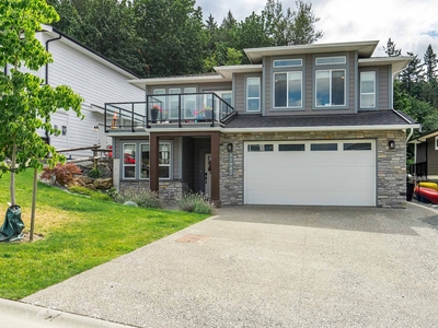 Chilliwack Pet Friendly House For Rent | Beautiful Mountain View Home in