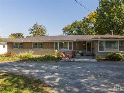 Homes for Sale in Belleville, Ontario $449,900