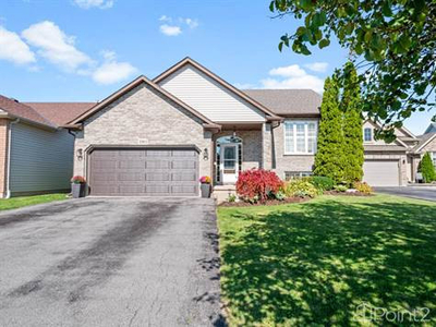 Homes for Sale in Garrison Village, Fort Erie, Ontario $839,000