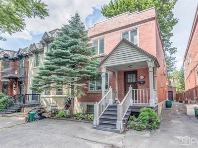 Homes for Sale in Westmount, Montréal, Quebec $1,350,000
